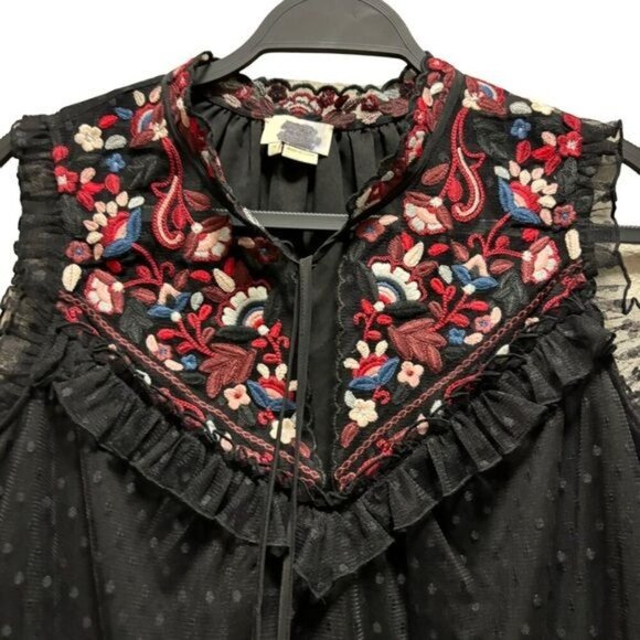 kate spade Camelia Embroidered Top Size Medium - Picture 6 of 10